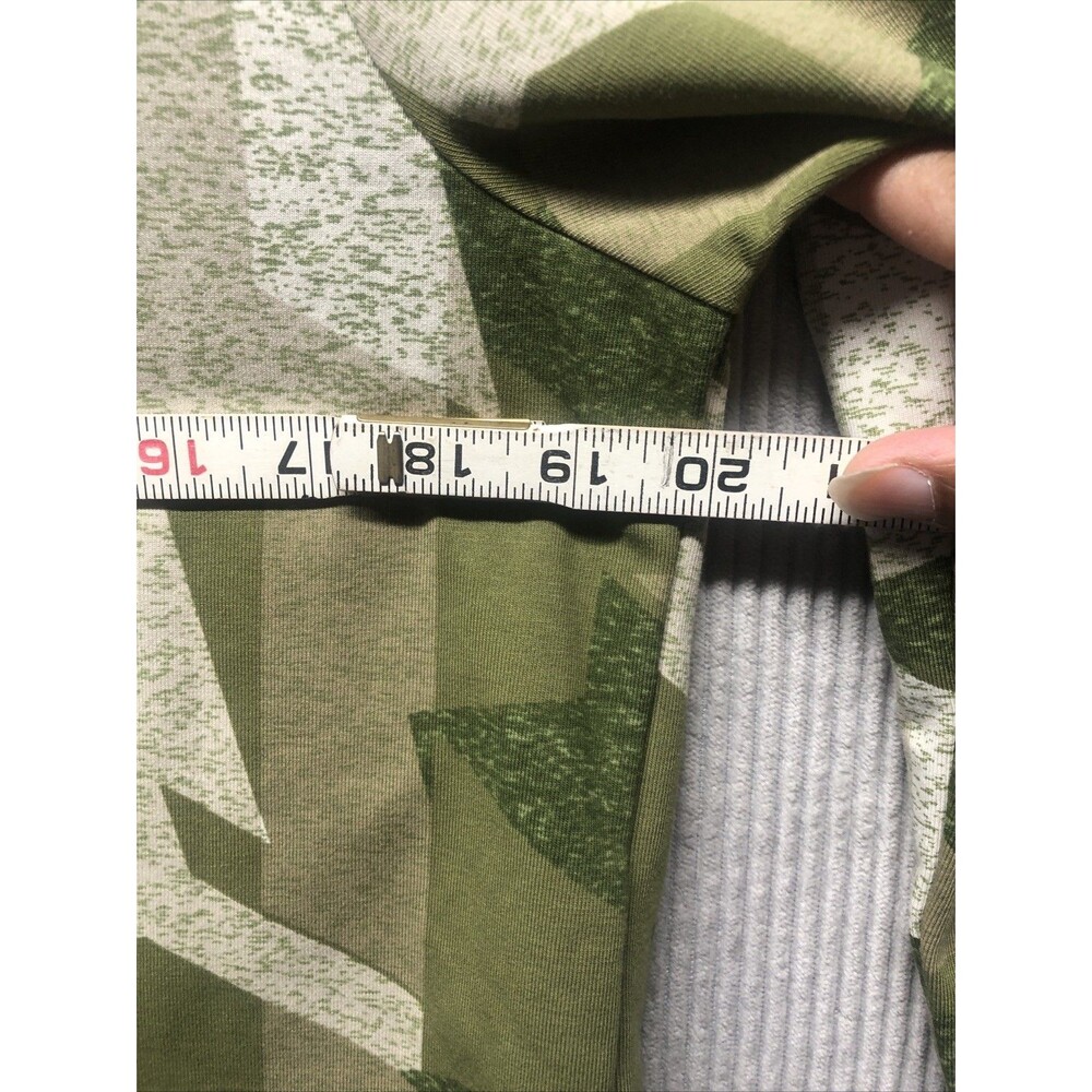 Nike Women’s Athletic Set Size Large Green Camo Houndstooth Crop Top Leggings - Picture 10 of 16